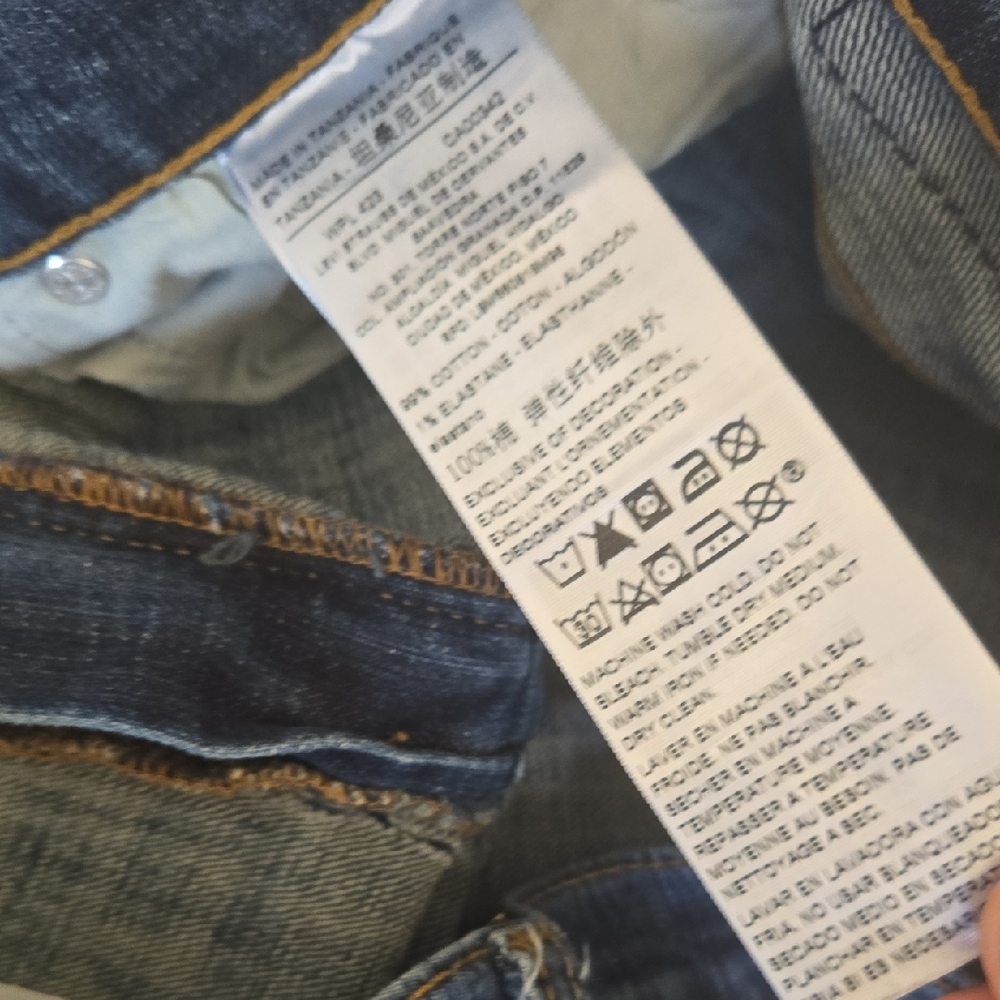 Levi's Blue Bootcut Jeans for Men - Picture 9 of 14